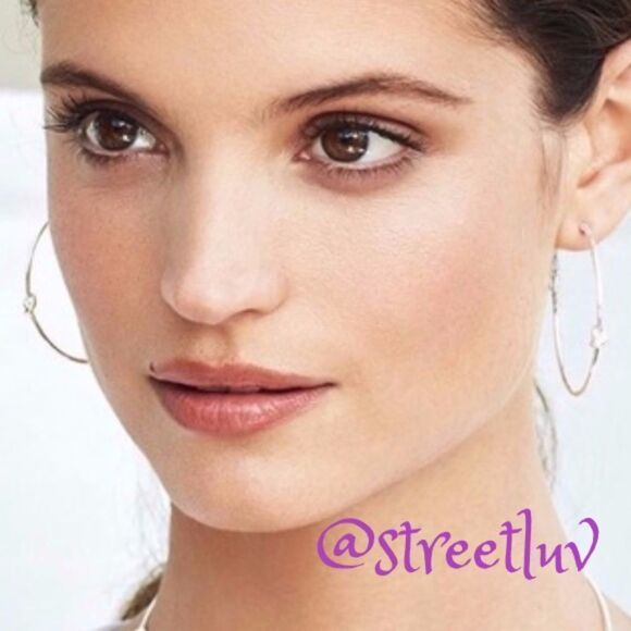 stella & dot ~ simple knot hoops ~ silver earrings - Picture 2 of 2